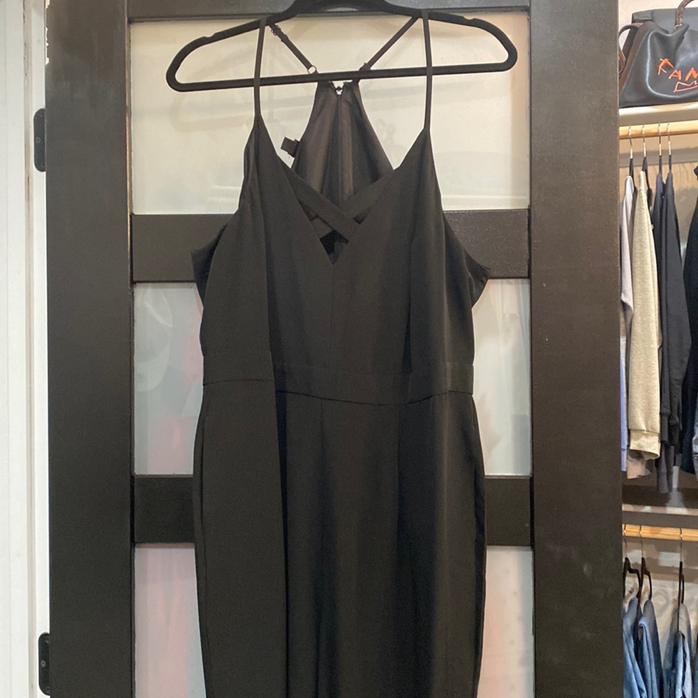 Blk  jumpsuit wit a zipper back